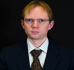Dr. Lauri Mustonen